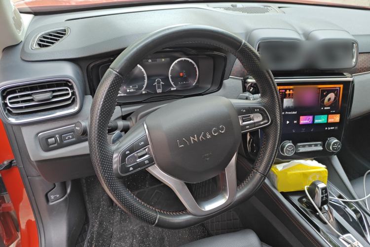 Used Lynk & Co 02 2019 1.5T DCT Two-Wheel Drive Pro Edition China VI Standard Steering Wheel