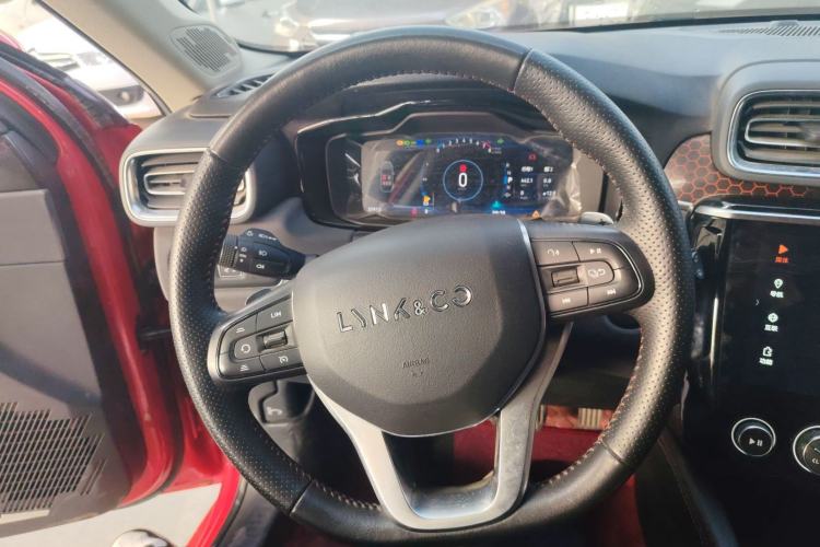 Used Lynk & Co 02 2019 1.5T DCT Two-Wheel Drive Sporty Version China VI Standard Steering Wheel