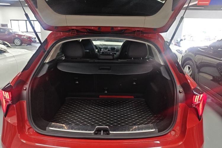Used Lynk & Co 02 2019 1.5T DCT Two-Wheel Drive Pro Edition China VI Standard Trunk