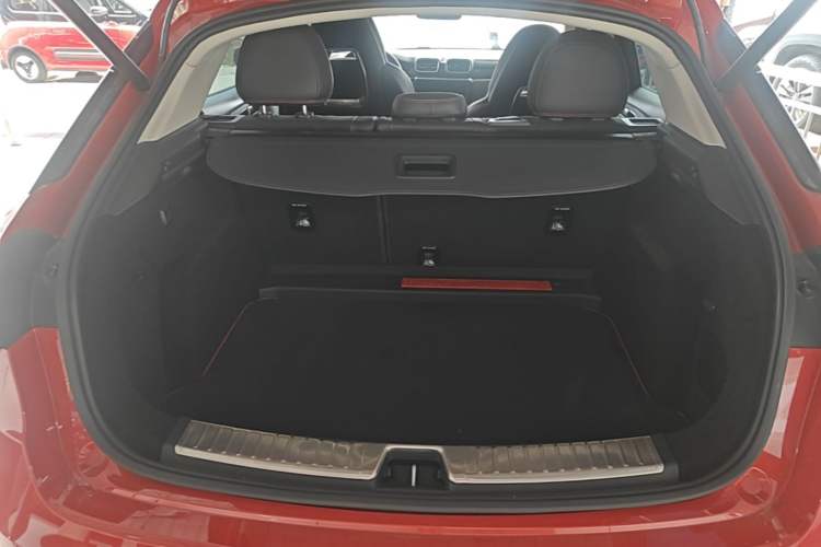 Used Lynk & Co 02 2019 1.5T DCT Two-Wheel Drive Pro Edition China VI Standard Trunk
