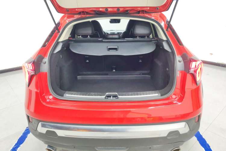 Used Lynk & Co 02 2019 1.5T DCT Two-Wheel Drive Pro Edition China VI Standard Trunk