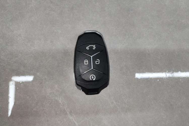 Used Lynk & Co 02 2019 1.5T DCT Two-Wheel Drive Pro Edition China VI Standard Vehicle Key