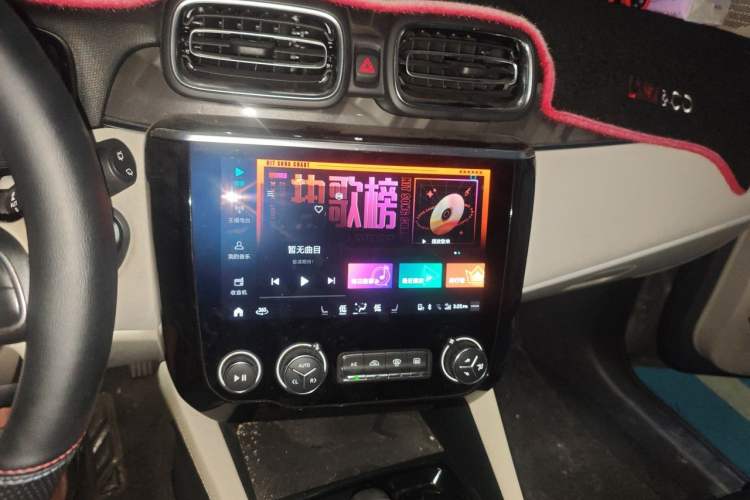 Used Lynk & Co 02 2019 1.5T DCT Two-Wheel Drive Shine Pro Edition China VI Standard Audio And AC Panel