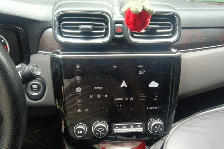 Used Lynk & Co 02 2019 High-Energy Edition 2.0T Automatic Two-Wheel Drive Pro Version China VI Standard Audio And AC Panel