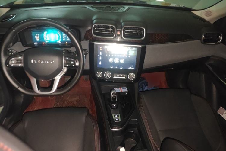 Used Lynk & Co 02 2019 1.5T DCT Two-Wheel Drive Sporty Version China VI Standard Center Console