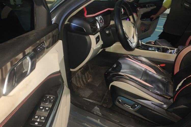 Used Lynk & Co 02 2019 1.5T DCT Two-Wheel Drive Shine Pro Edition China VI Standard Driver Seat