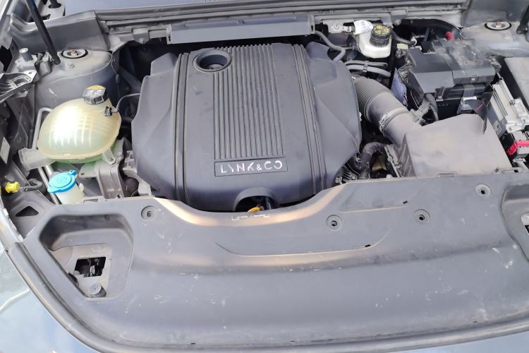 Used Lynk & Co 02 2019 1.5T DCT Two-Wheel Drive Pro Edition China VI Standard Engine Bay