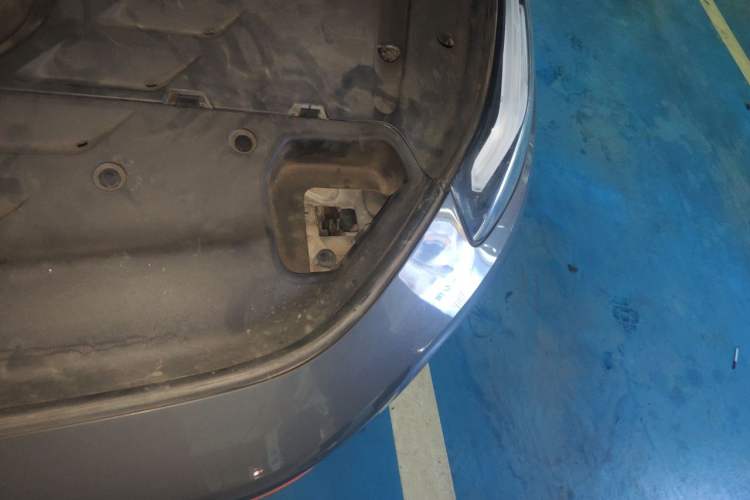 Used Lynk & Co 02 2019 1.5T DCT Two-Wheel Drive Shine Pro Edition China VI Standard Engine Bay Left