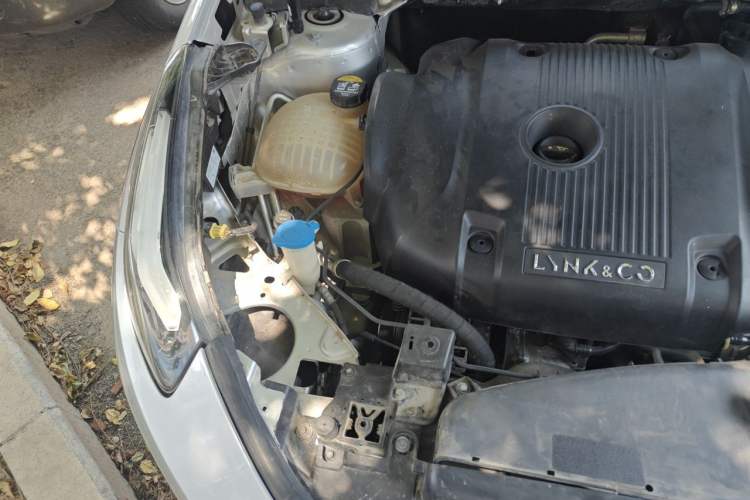 Used Lynk & Co 02 2019 2.0T Automatic Two-Wheel Drive Funky Music Edition Engine Bay Right