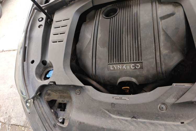 Used Lynk & Co 02 2019 1.5T DCT Two-Wheel Drive Pro Edition China VI Standard Engine Bay Right