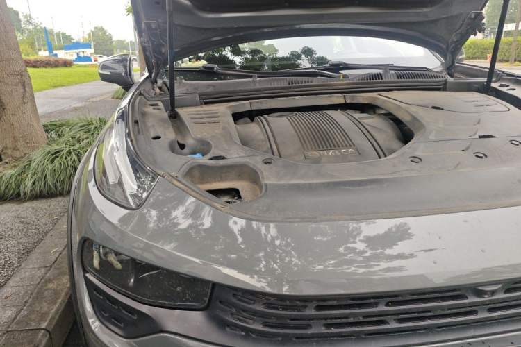 Used Lynk & Co 02 2019 1.5T DCT Two-Wheel Drive Pro Edition China VI Standard Engine Bay Right