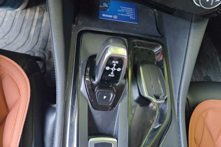 Used Lynk & Co 02 2019 2.0T Automatic Two-Wheel Drive Funky Music Edition Gear Lever