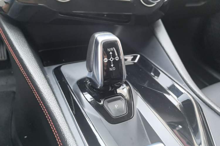 Used Lynk & Co 02 2019 1.5T DCT Two-Wheel Drive Sporty Version China VI Standard Gear Lever