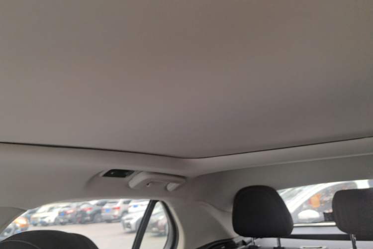 Used Lynk & Co 02 2019 1.5T DCT Two-Wheel Drive Sporty Version China VI Standard Headliner