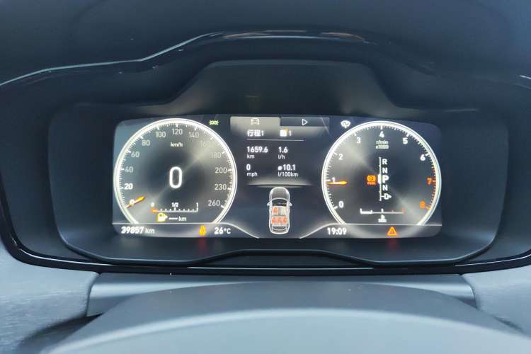 Used Lynk & Co 02 2019 1.5T DCT Two-Wheel Drive Pro Edition China VI Standard Instrument Cluster