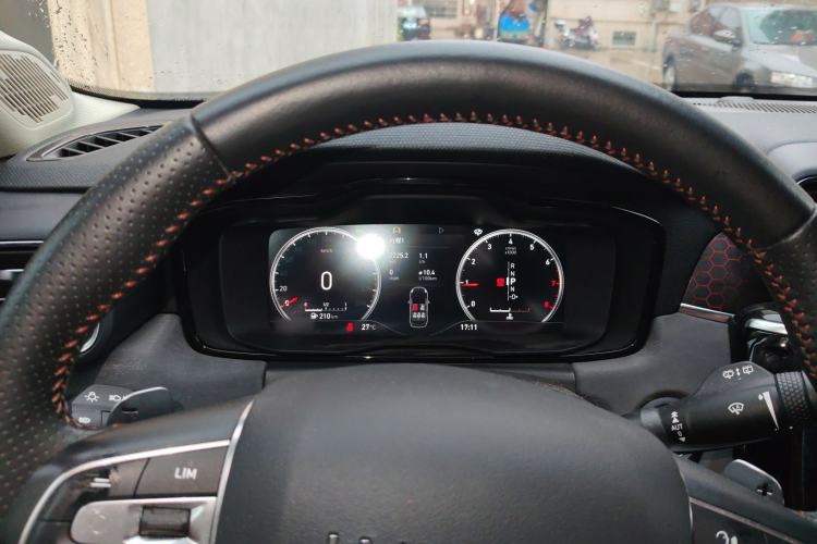 Used Lynk & Co 02 2019 1.5T DCT Two-Wheel Drive Shine Pro Edition China VI Standard Instrument Cluster