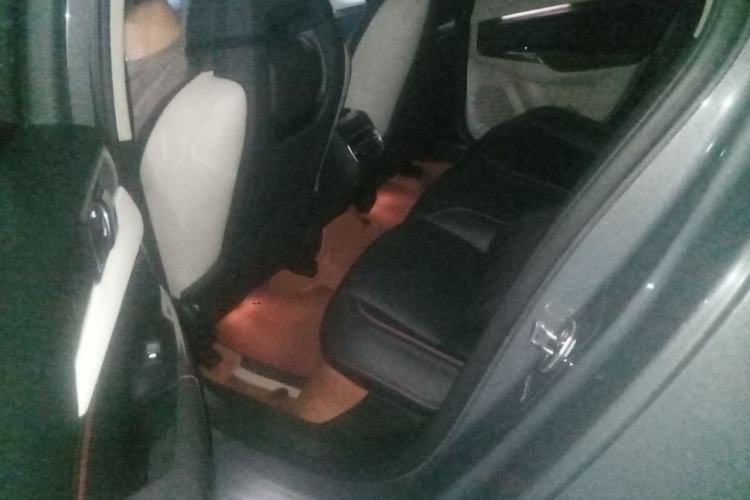 Used Lynk & Co 02 2019 1.5T DCT Two-Wheel Drive Shine Pro Edition China VI Standard Left Rear Seat