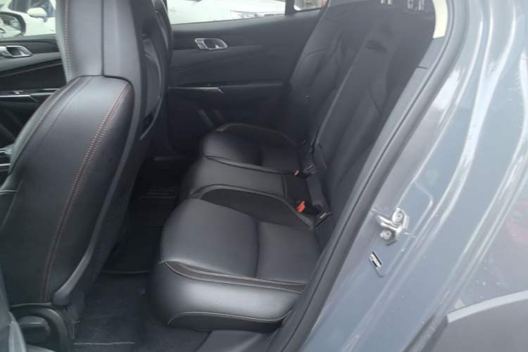 Used Lynk & Co 02 2019 1.5T DCT Two-Wheel Drive Sporty Version China VI Standard Left Rear Seat