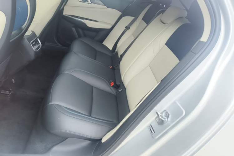 Used Lynk & Co 02 2019 2.0T Automatic Two-Wheel Drive Funky Music Edition Left Rear Seat