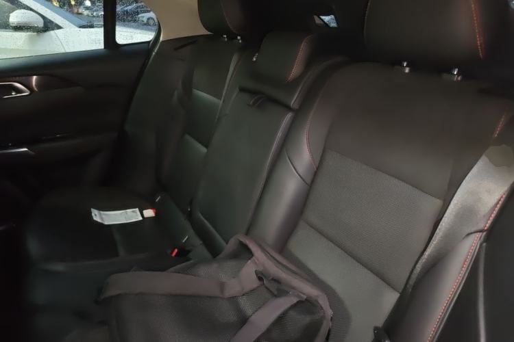 Used Lynk & Co 02 2019 1.5T DCT Two-Wheel Drive Pro Edition China VI Standard Left Rear Seat