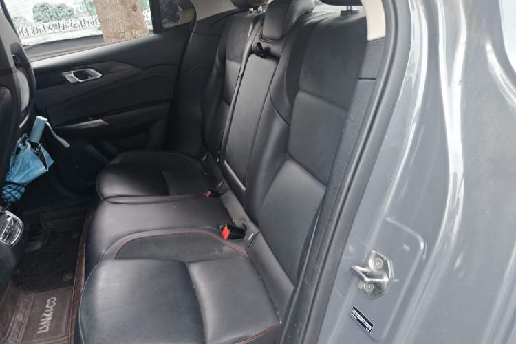Used Lynk & Co 02 2019 1.5T DCT Two-Wheel Drive Pro Edition China VI Standard Left Rear Seat