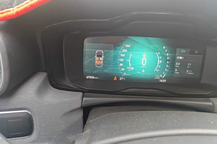 Used Lynk & Co 02 2019 High-Energy Edition 2.0T Automatic Two-Wheel Drive Rugged Version China VI Standard Odometer Close Up