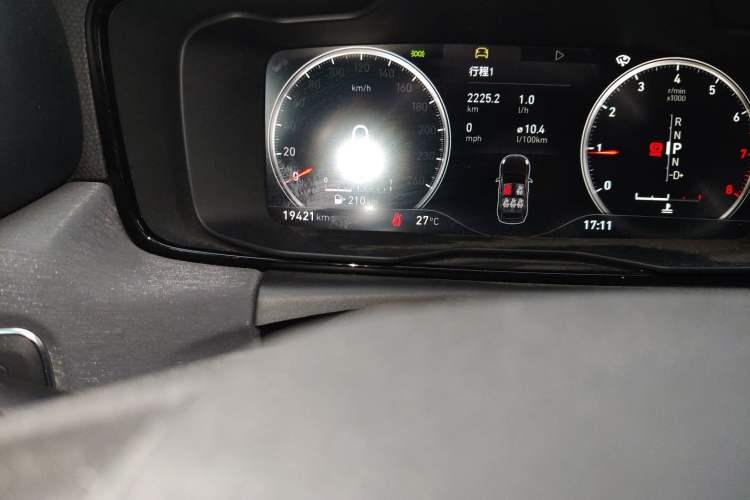 Used Lynk & Co 02 2019 1.5T DCT Two-Wheel Drive Shine Pro Edition China VI Standard Odometer Close Up
