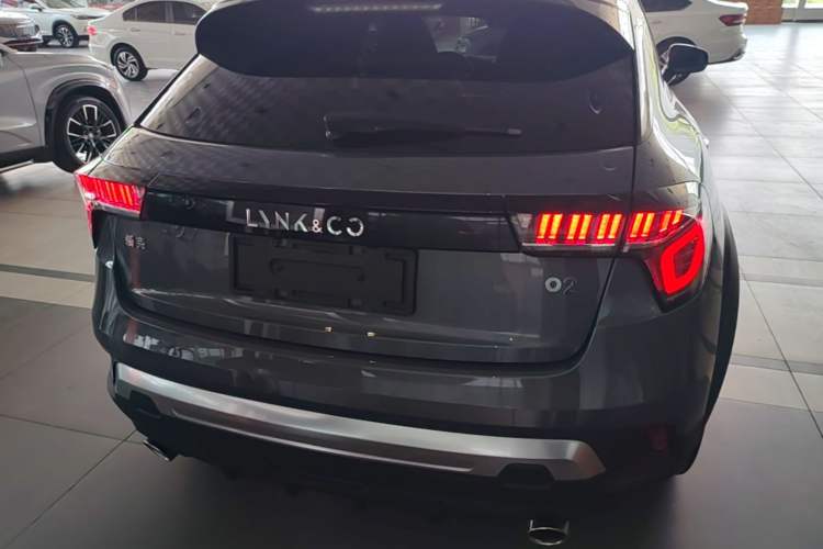 Used Lynk & Co 02 2019 1.5T DCT Two-Wheel Drive Shine Pro Edition China VI Standard Rear