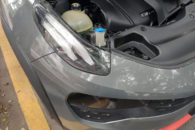 Used Lynk & Co 02 2019 1.5T DCT Two-Wheel Drive Shine Pro Edition China VI Standard Right Front Headlight