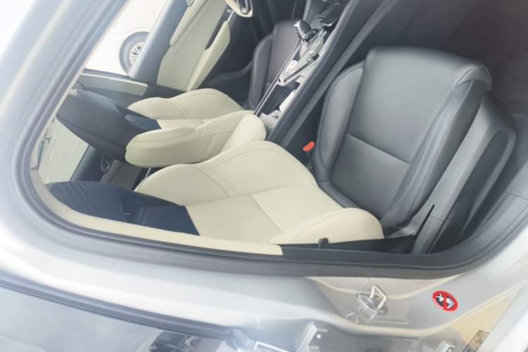 Used Lynk & Co 02 2019 2.0T Automatic Two-Wheel Drive Funky Music Edition Right Front Seat