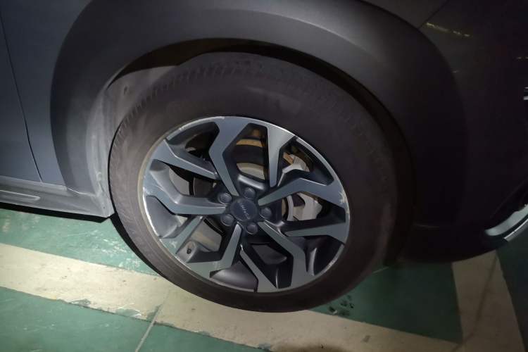 Used Lynk & Co 02 2019 1.5T DCT Two-Wheel Drive Zhaoban Version China VI Standard Right Front Wheel Hub