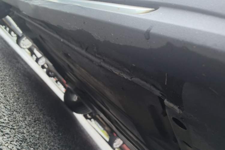 Used Lynk & Co 02 2019 1.5T DCT Two-Wheel Drive Sporty Version China VI Standard Right Side Sill