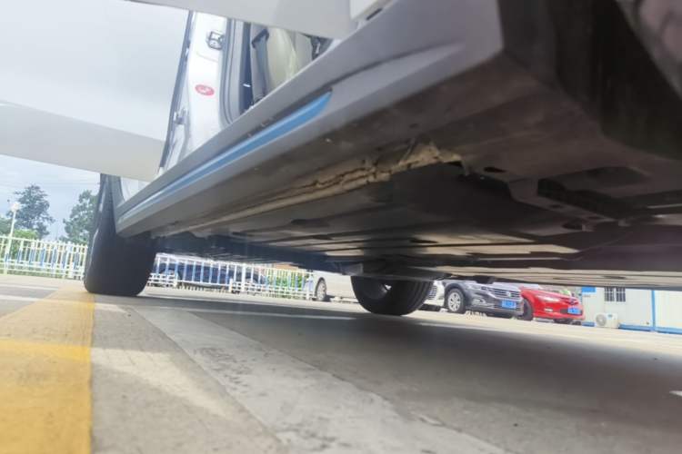 Used Lynk & Co 02 2019 2.0T Automatic Two-Wheel Drive Funky Music Edition Right Side Sill