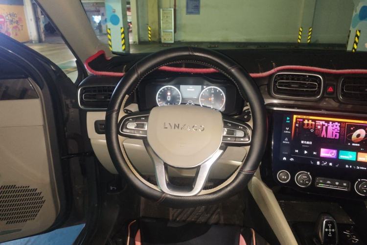 Used Lynk & Co 02 2019 1.5T DCT Two-Wheel Drive Shine Pro Edition China VI Standard Steering Wheel