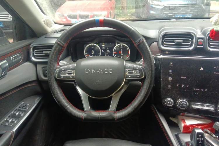Used Lynk & Co 02 2019 High-Energy Edition 2.0T Automatic Two-Wheel Drive Pro Version China VI Standard Steering Wheel