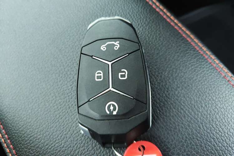 Used Lynk & Co 02 2019 1.5T DCT Two-Wheel Drive Pro Edition China VI Standard Vehicle Key