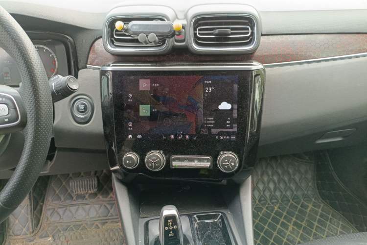 Used Lynk & Co 02 2019 High-Energy Edition 2.0T Automatic Two-Wheel Drive Pro Version China VI Standard Audio And AC Panel