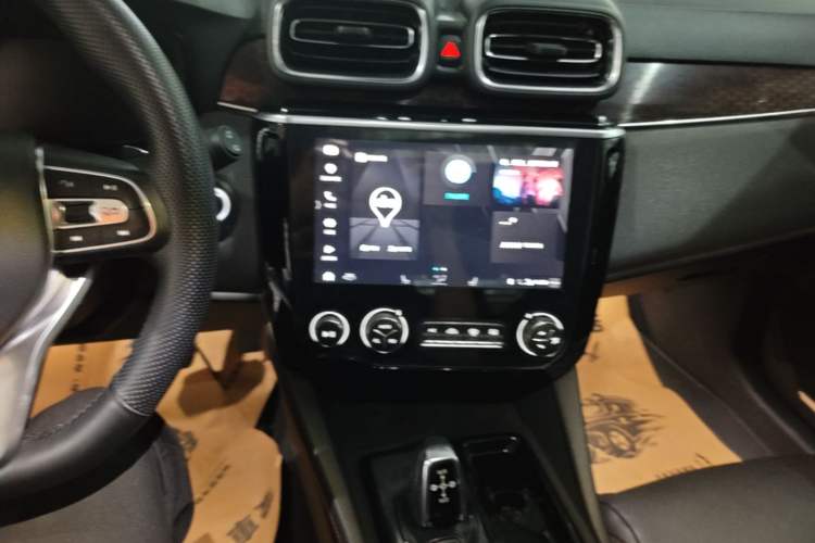 Used Lynk & Co 02 2019 High-Energy Edition 2.0T Automatic Two-Wheel Drive Pro Version China VI Standard Audio And AC Panel