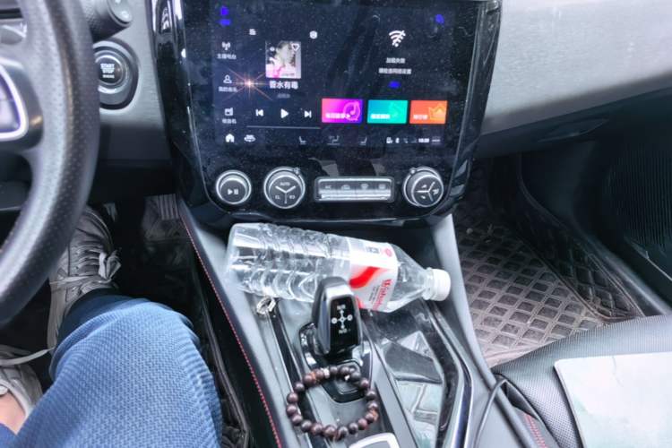 Used Lynk & Co 02 2019 High-Energy Edition 2.0T Automatic Two-Wheel Drive Pro Version China VI Standard Audio And AC Panel