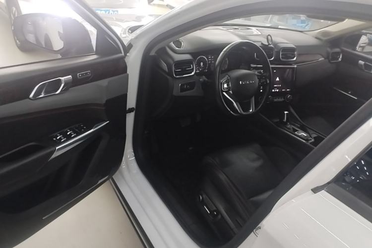 Used Lynk & Co 02 2019 1.5T DCT Two-Wheel Drive Pro Edition China VI Standard Driver Seat