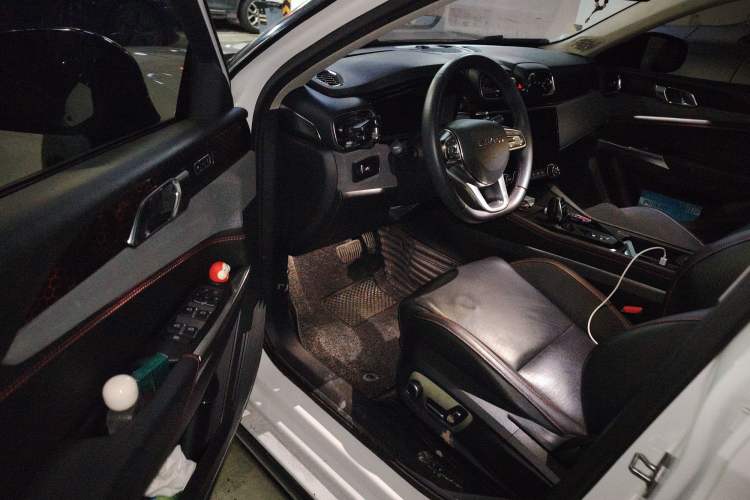 Used Lynk & Co 02 2019 1.5T DCT Two-Wheel Drive Pro Edition China VI Standard Driver Seat