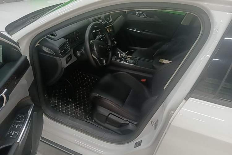 Used Lynk & Co 02 2019 1.5T DCT Two-Wheel Drive Sporty Version China VI Standard Driver Seat