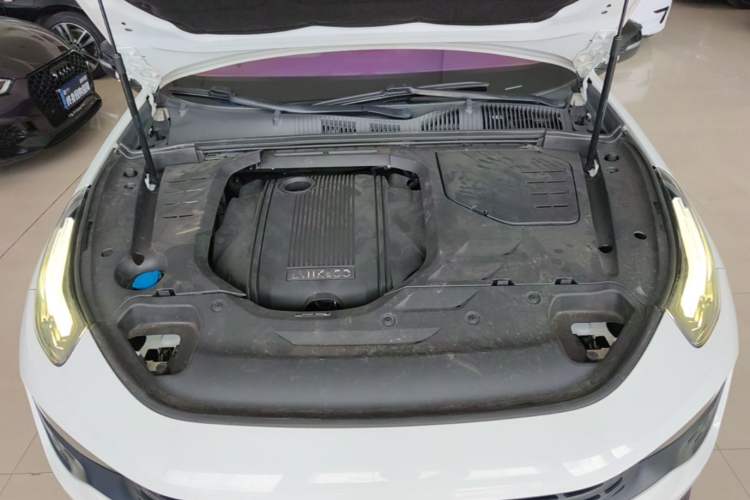 Used Lynk & Co 02 2019 1.5T DCT Two-Wheel Drive Pro Edition China VI Standard Engine Bay