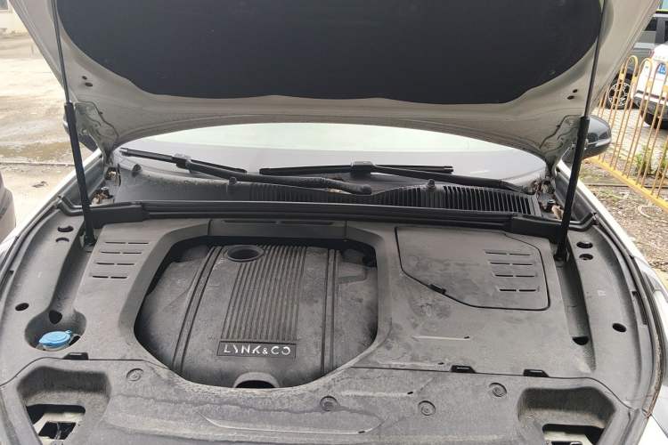 Used Lynk & Co 02 2019 1.5T DCT Two-Wheel Drive Pro Edition China VI Standard Engine Bay