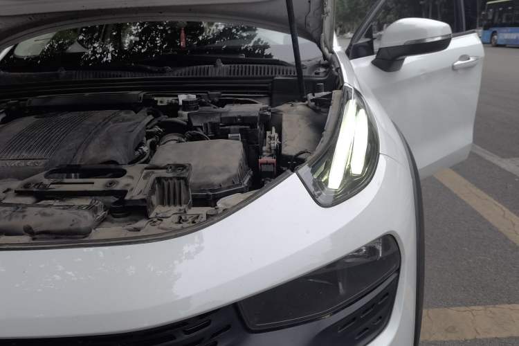 Used Lynk & Co 02 2019 1.5T DCT Two-Wheel Drive Sporty Version China VI Standard Engine Bay Left