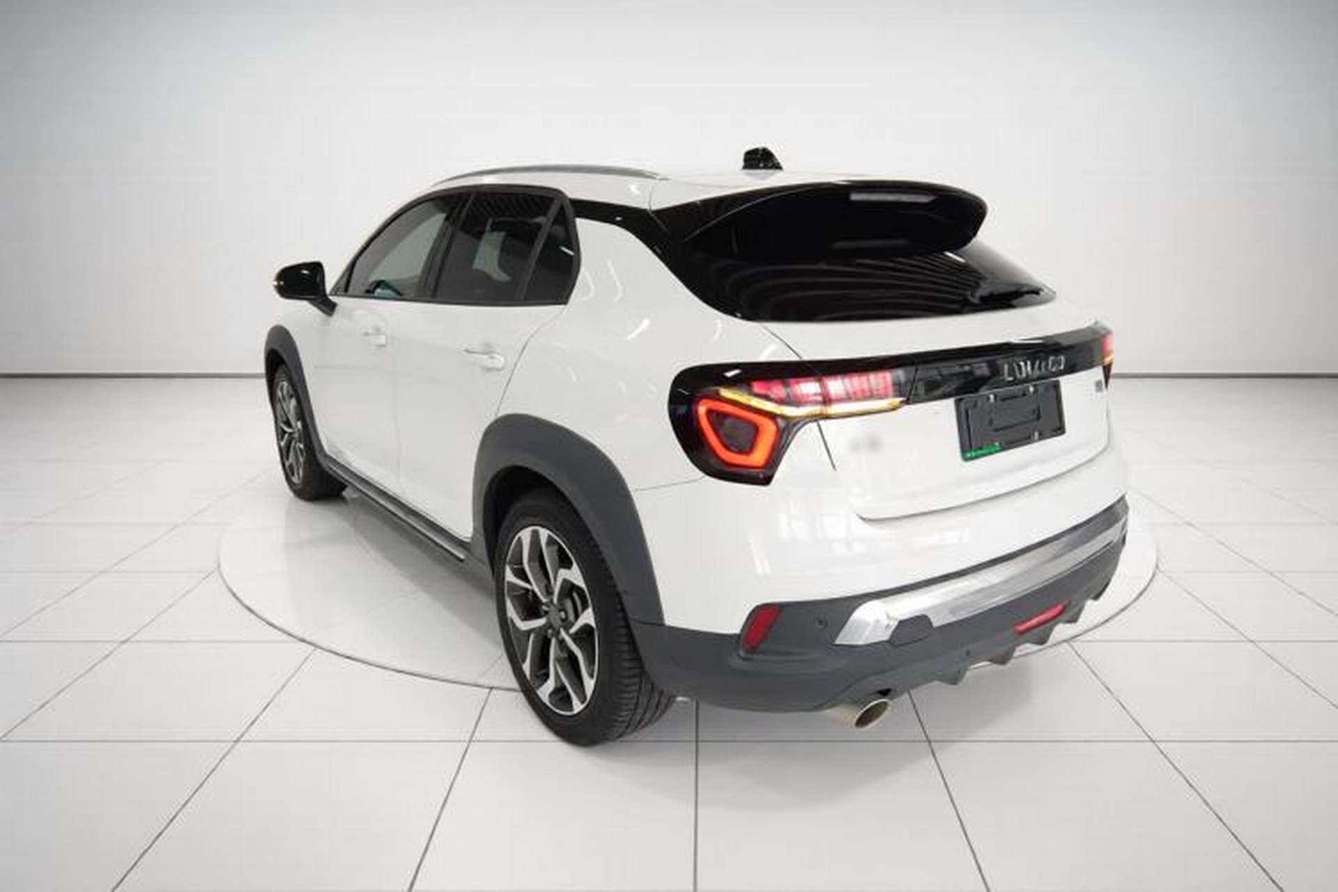 Used Lynk & Co 02 2019 1.5T DCT Two-Wheel Drive Pro Edition China VI Standard Exterior 2