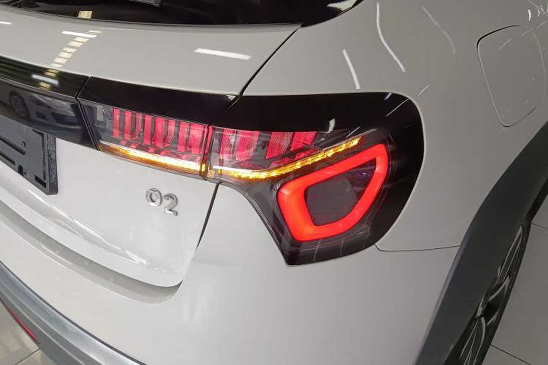 Used Lynk & Co 02 2019 1.5T DCT Two-Wheel Drive Pro Edition China VI Standard Exterior 3