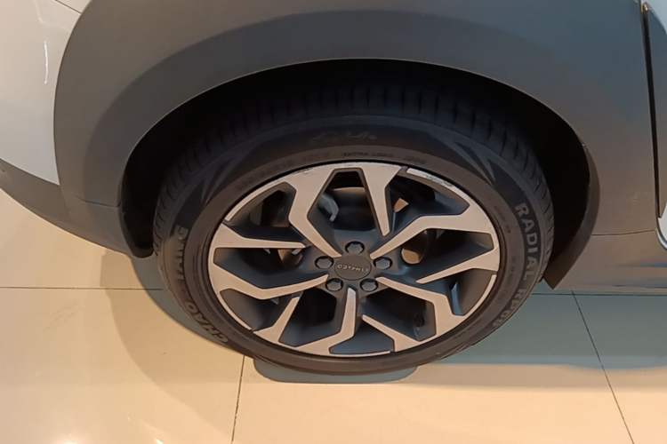 Used Lynk & Co 02 2019 1.5T DCT Two-Wheel Drive Sporty Version China VI Standard Exterior 5