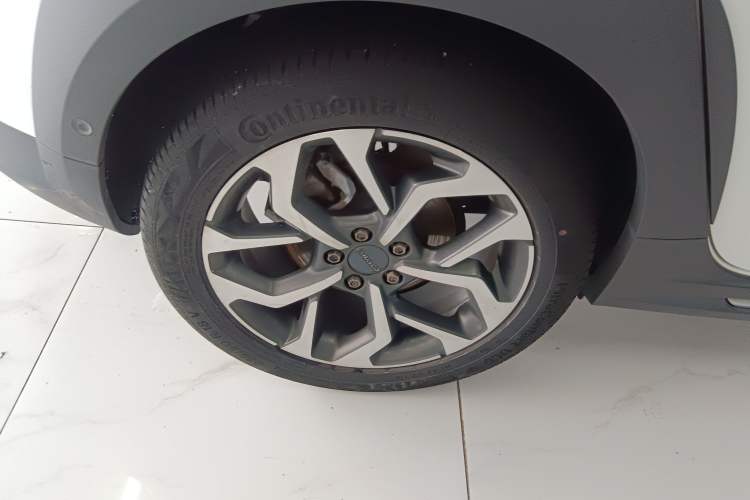 Used Lynk & Co 02 2019 1.5T DCT Two-Wheel Drive Pro Edition China VI Standard Exterior 5