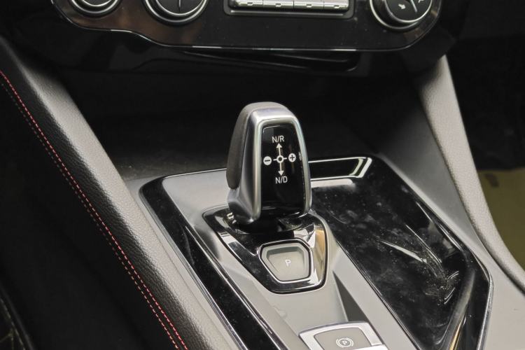 Used Lynk & Co 02 2019 High-Energy Edition 2.0T Automatic Two-Wheel Drive Pro Version China VI Standard Gear Lever